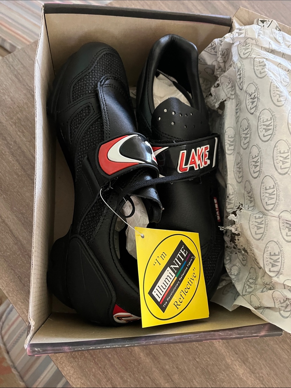 Lake Men's Black Cycling Shoes with Red Accent